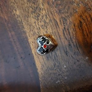 Pandora Retired heart Mickey and Minnie